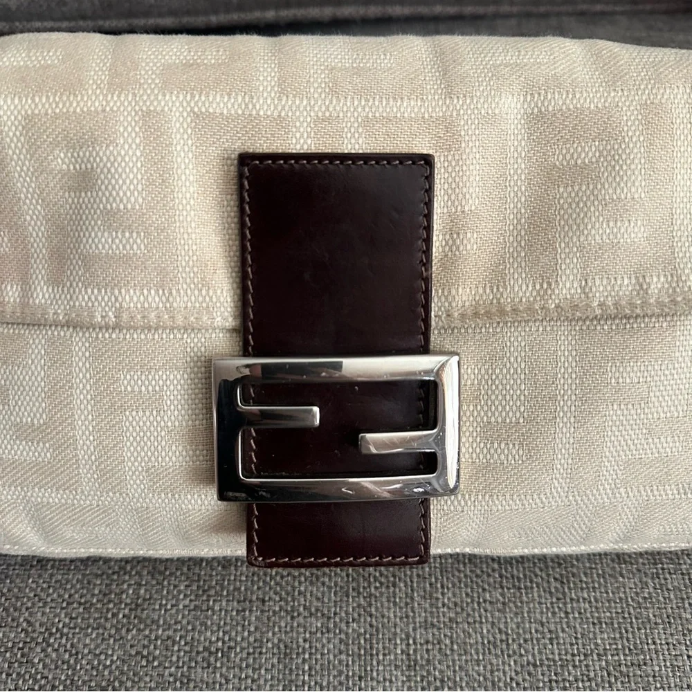 Vintage Fendi FF Zucca Baguette